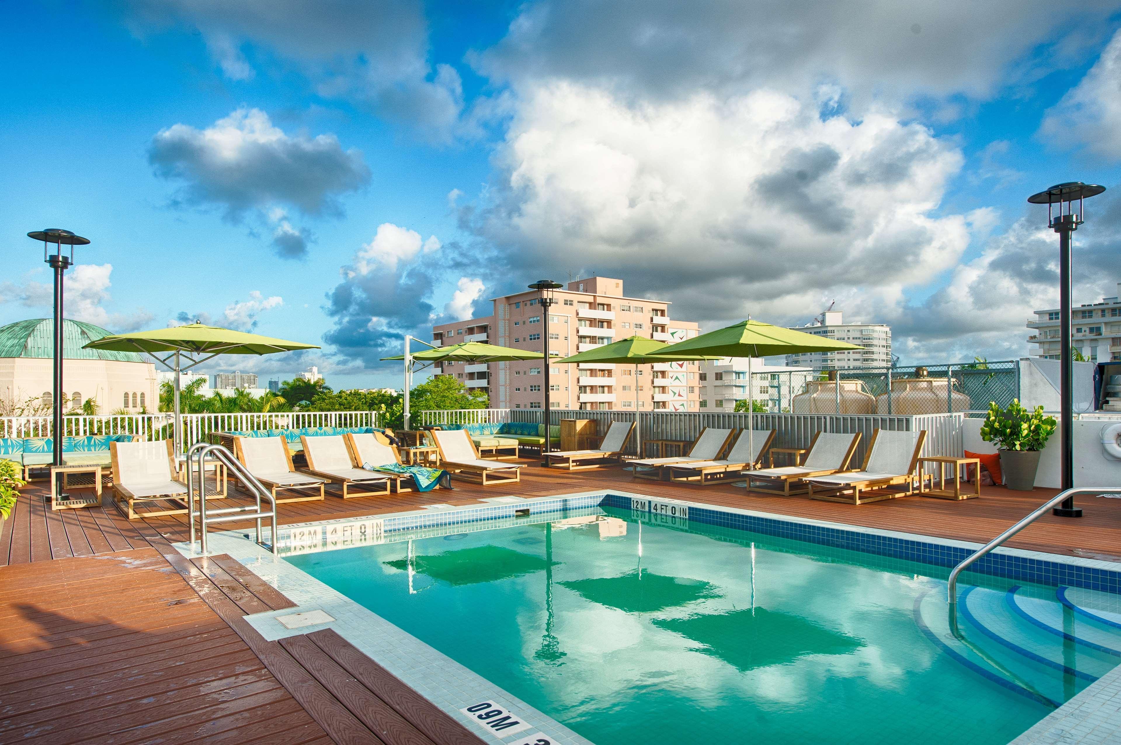 The Claremont Hotel Miami Beach Exterior photo